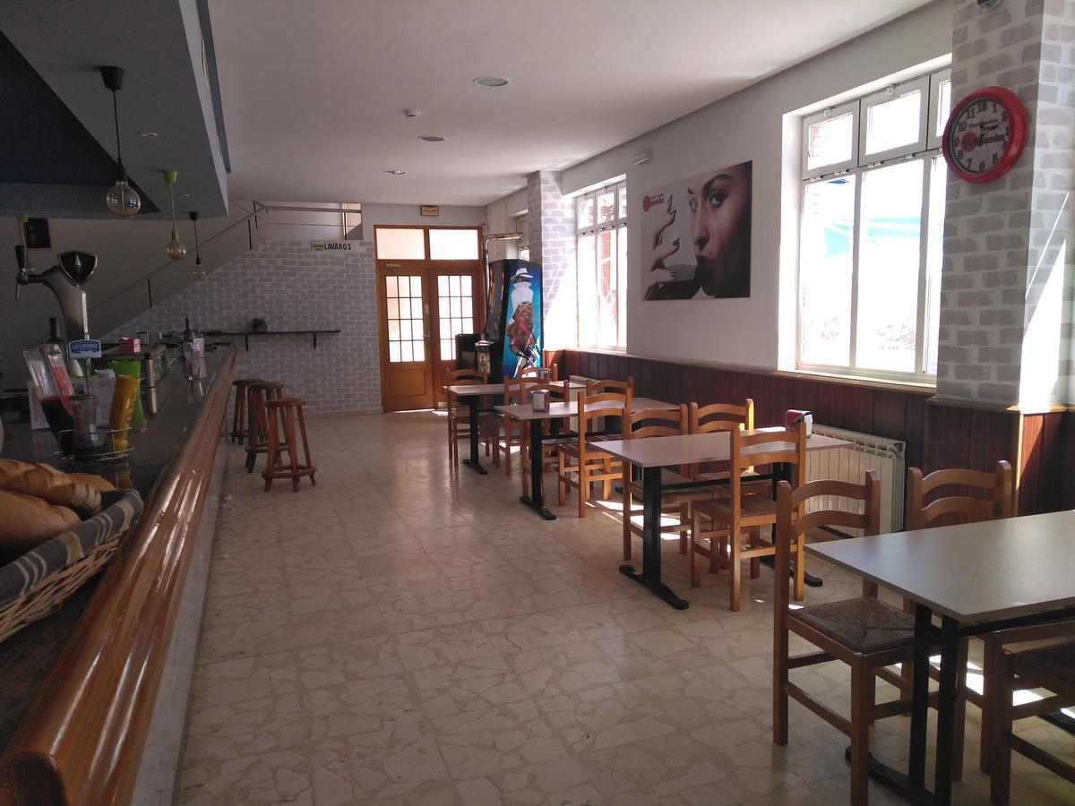 Hostal El Tropezon Matallana de Valmadrigal Dış mekan fotoğraf