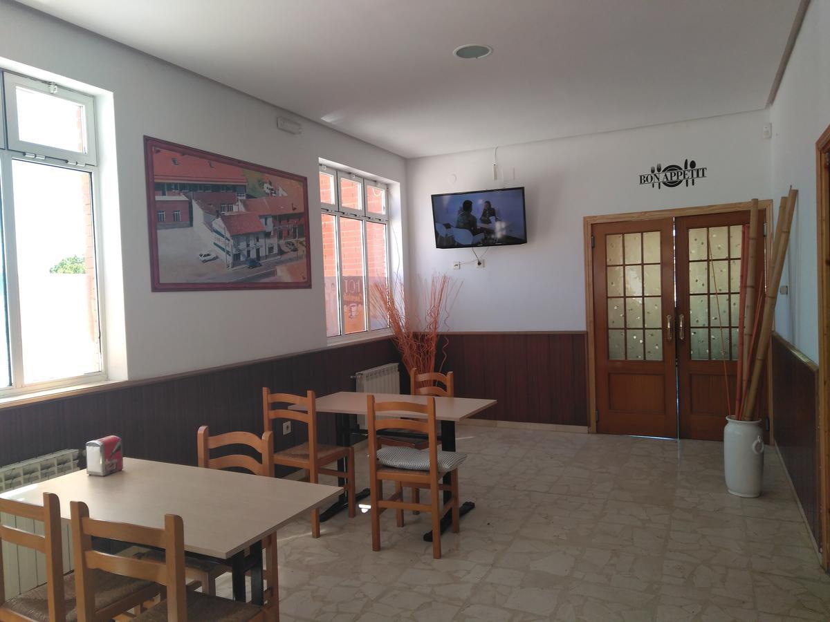 Hostal El Tropezon Matallana de Valmadrigal Dış mekan fotoğraf