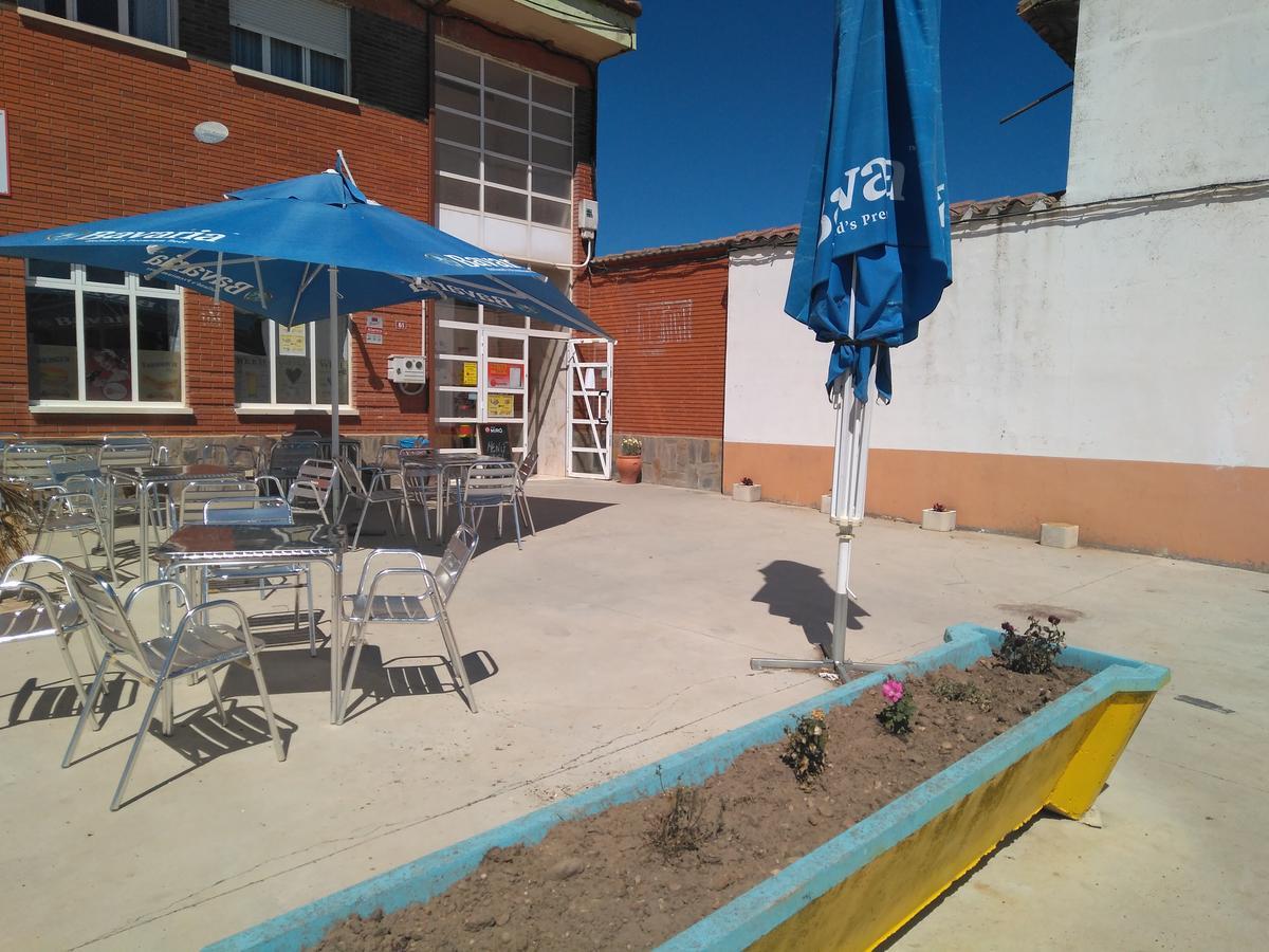 Hostal El Tropezon Matallana de Valmadrigal Dış mekan fotoğraf
