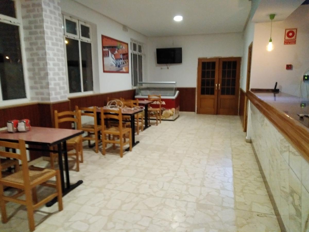 Hostal El Tropezon Matallana de Valmadrigal Dış mekan fotoğraf