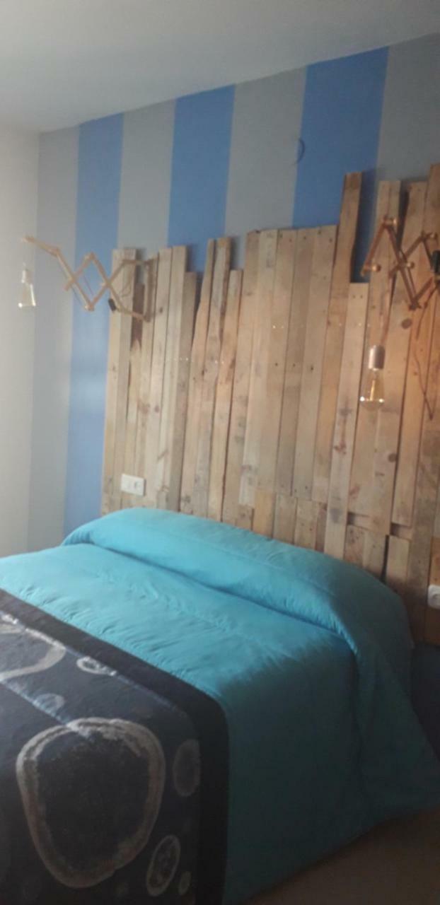 Hostal El Tropezon Matallana de Valmadrigal Dış mekan fotoğraf