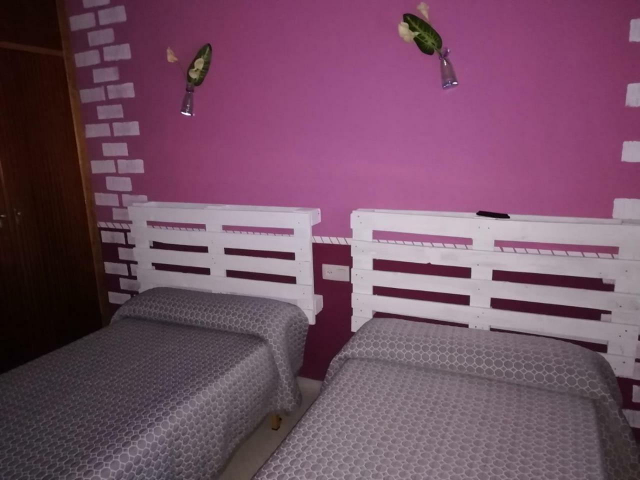 Hostal El Tropezon Matallana de Valmadrigal Dış mekan fotoğraf